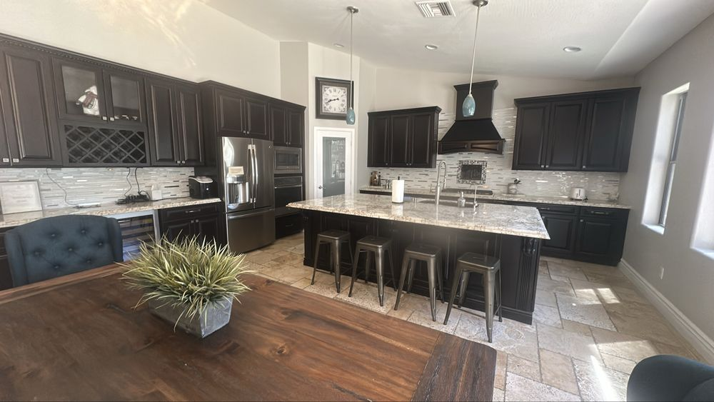 Spotless kitchen deep-cleaned by The Handy Girlz - Phoenix, AZ